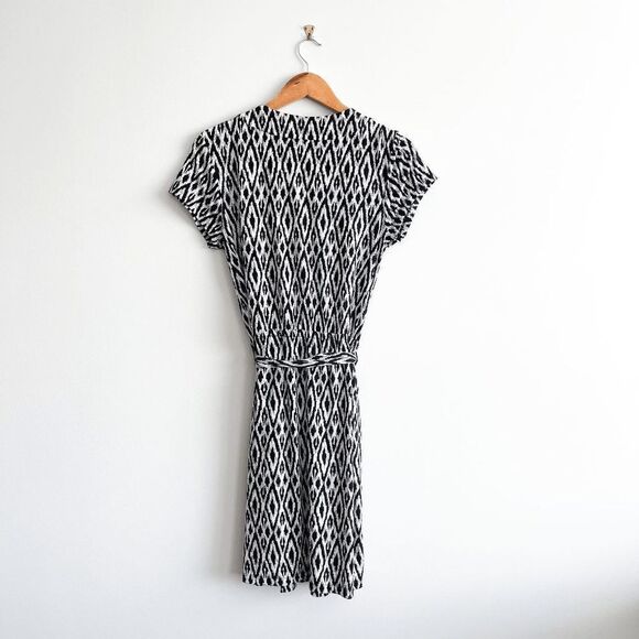 Banana Republic Womens Midi Dress V Neckline Tie Waist Black White Medium - Picture 2 of 8